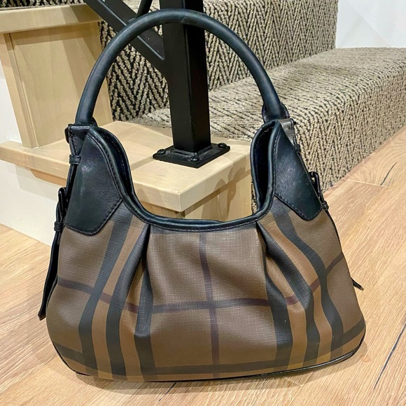BURBERRY shoulder bag, authentic with dust bag - Picture 2 of 15